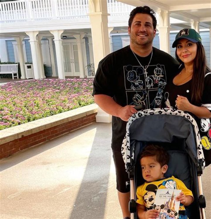 Jionni LaValle (Instagram Star) - Age, Birthday, Bio, Facts, Family, Net Worth, Height & More