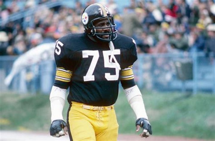 Joe Greene (Football Player) - Age, Birthday, Bio, Facts, Family, Net Worth, Height & More