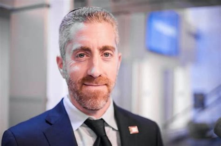 Joel Pollak Biography, Age, Height, Wife, Net Worth, Family