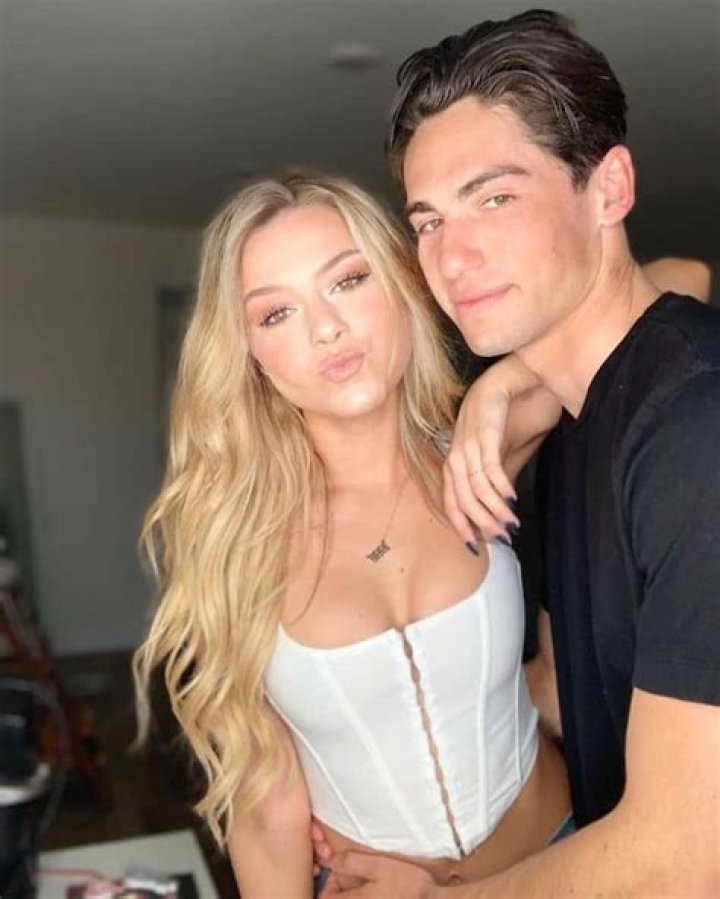 Joey Itkin (YouTube Star) - Age, Birthday, Bio, Facts, Family, Net Worth, Height & More