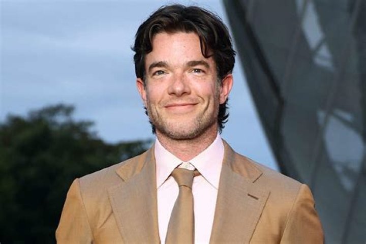 How tall is John Mulaney