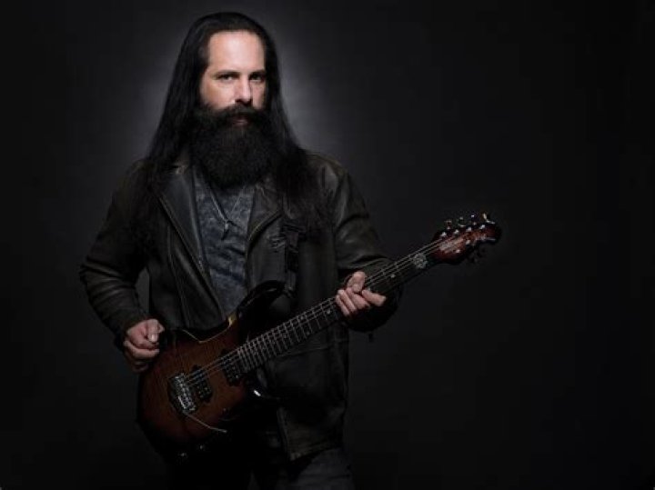 John Petrucci (Guitarrista) - Idade, aniversário, biografia, fatos, família, patrimônio líquido, altura e muito mais