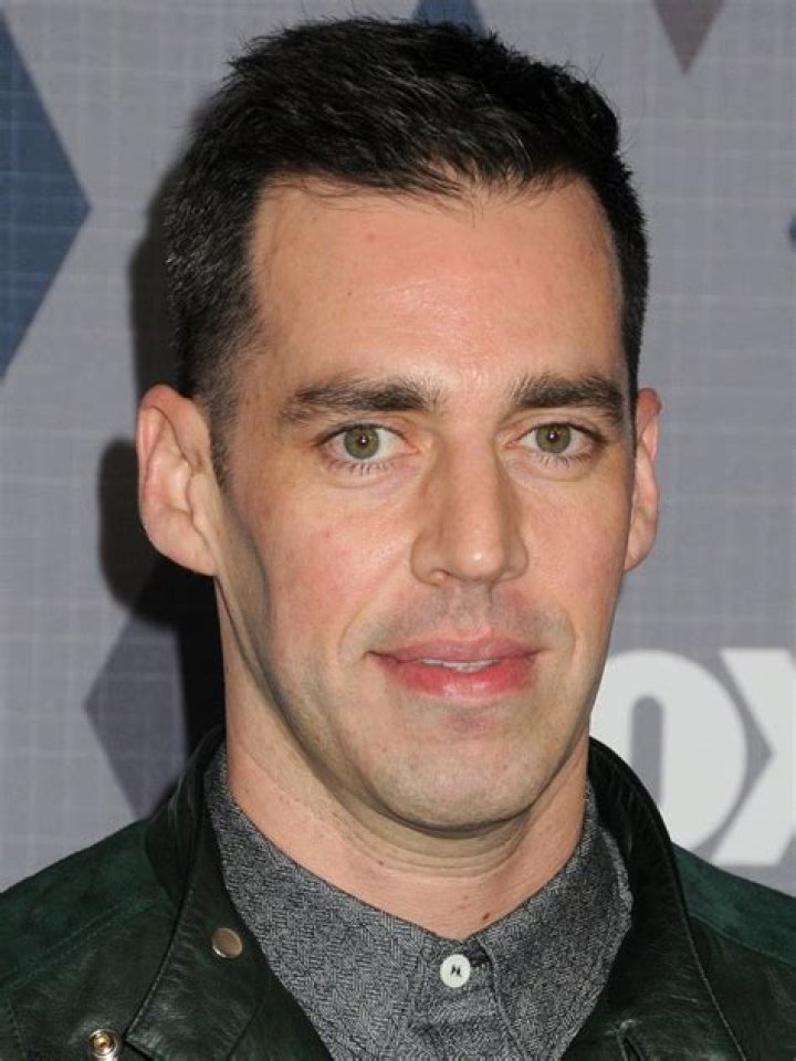 John Roberts (writer) Biography, Age, Height, Wife, Net Worth and Family