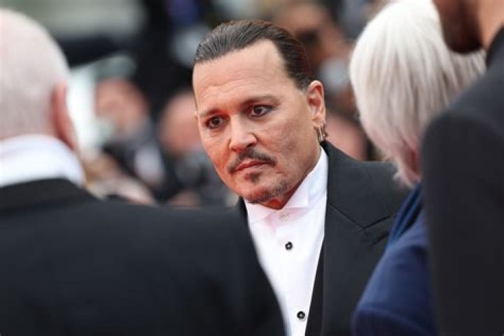 
Johnny Depp Moved to Tears as Audience Gives Standing Ovation at Cannes Film Festival Screening! 