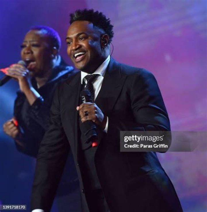 Jonathan Nelson (Gospel Singer) - Age, Birthday, Bio, Facts, Family, Net Worth, Height & More