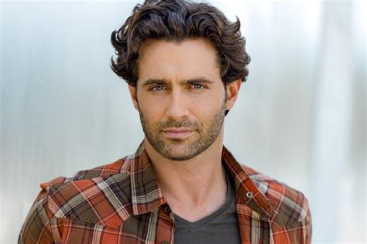 Jonathan Stoddard biografía, edad, altura, esposo, net worth, familia