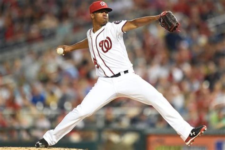 José Marmolejos (Jogador De Beisebol) - Idade, aniversário, biografia, fatos, família, patrimônio líquido, altura e muito mais