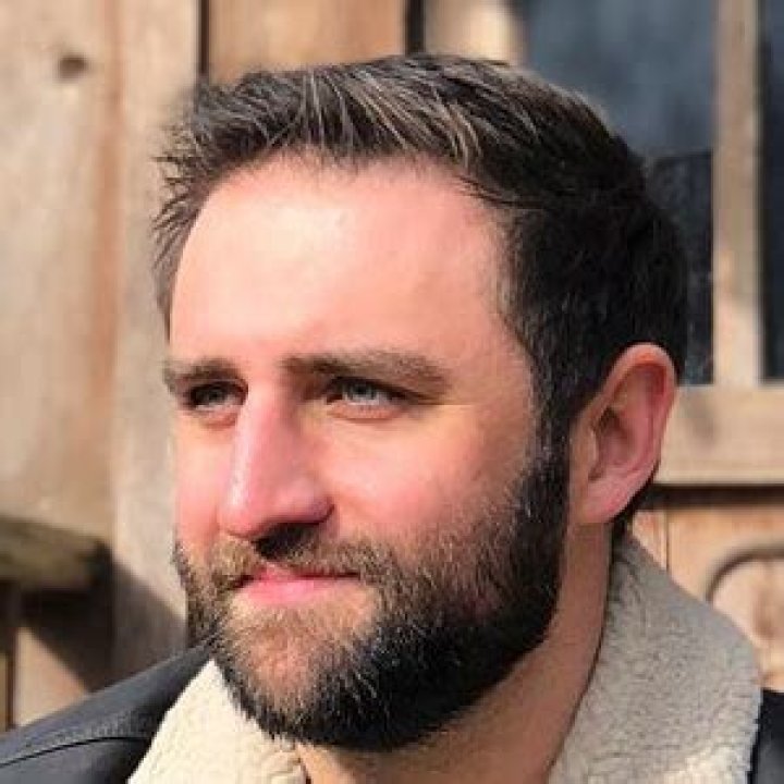 Josh Bryant (Guitarist) - Age, Birthday, Bio, Facts, Family, Net Worth, Height & More