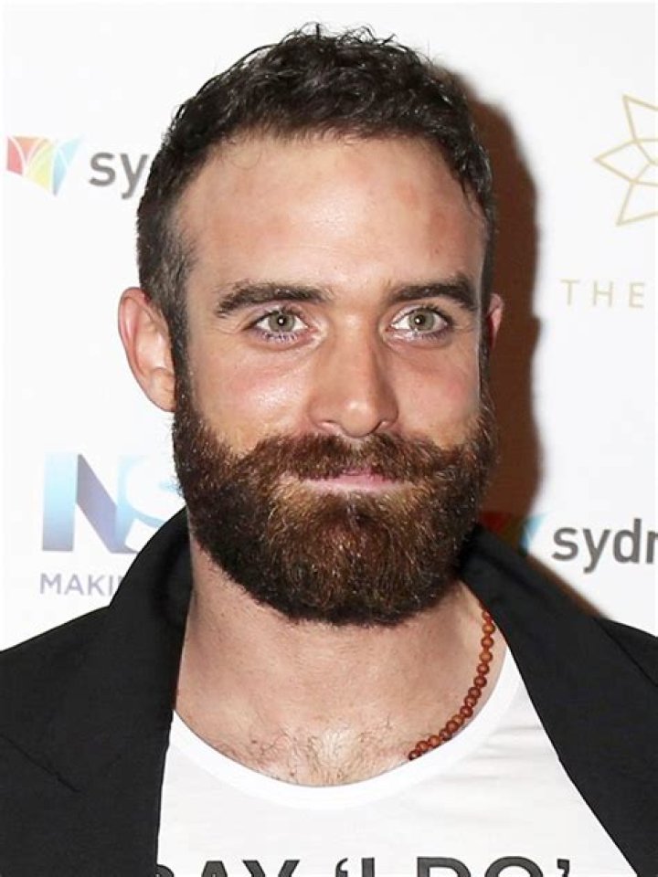 Joshua Sasse Biography, Age, Height, Wife, Net Worth, Family