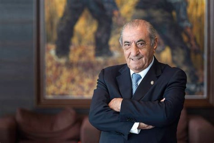 Juan José Hidalgo Biography, Age, Height, Husband, Net Worth, Family