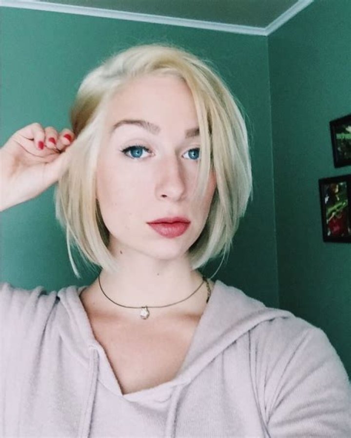 Jules Medcraft (YouTube Star) - Age, Birthday, Bio, Facts, Family, Net Worth, Height & More