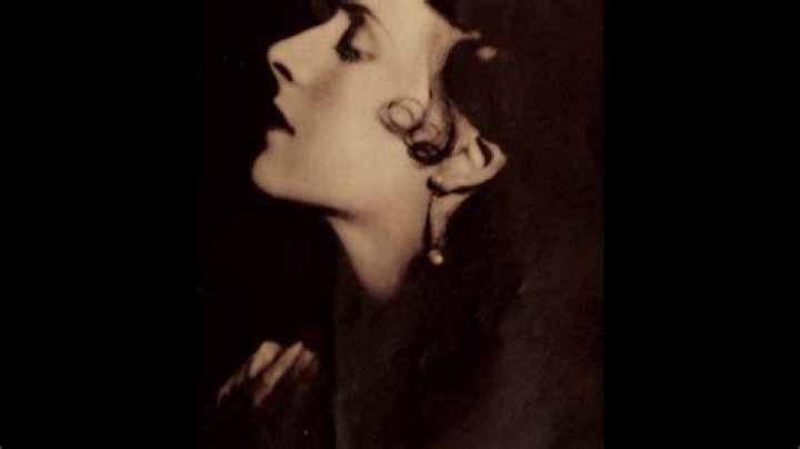 Julietta Novis Biography, Age, Height, Husband, Net Worth, Family