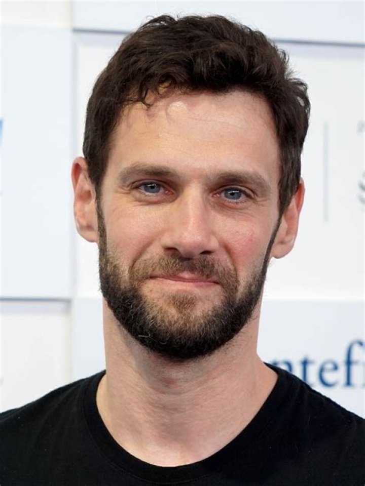 Justin Bartha