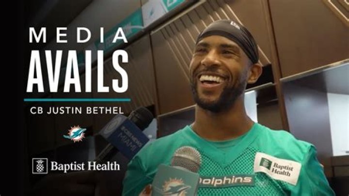 Justin Bethel biografía, edad, altura, esposo, net worth, familia