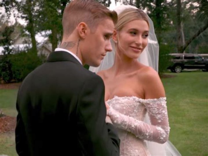 Justin Bieber Gushes Over ‘Hot’ Bride Hailey Baldwin Following South Carolina Wedding