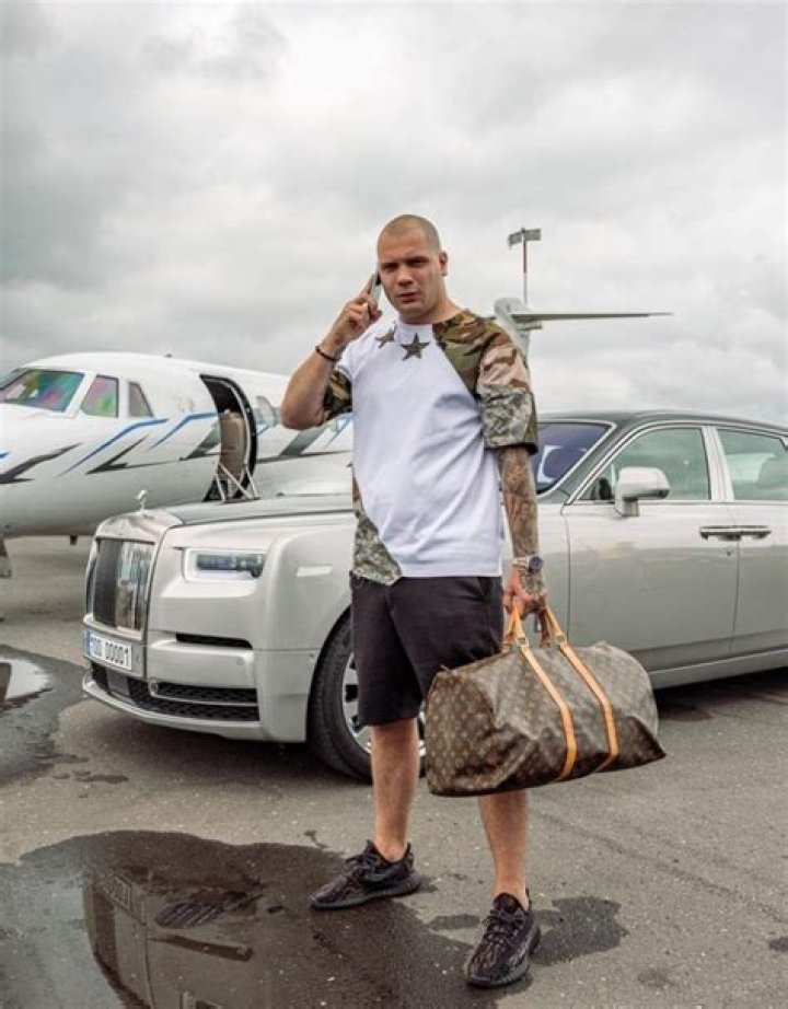 
Kamil Labudda Height, Weight, Net Worth, Age, Birthday, Wikipedia, Who, Instagram, Biography 