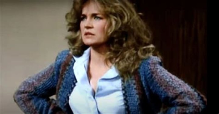 Karen Austin Biography, Age, Height, Husband, Net Worth, Family