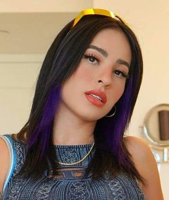 Karla Bustillos Height, Weight, Net Worth, Age, Birthday, Wikipedia, Who, Nationality, Biography