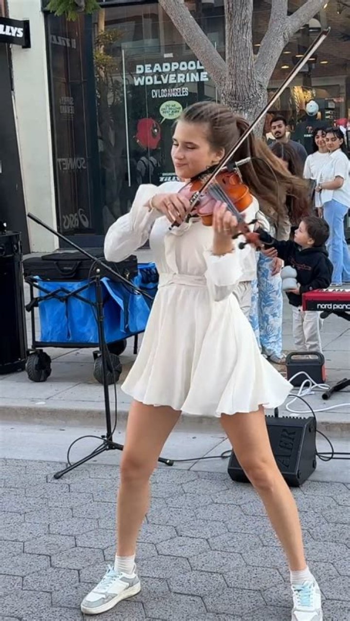 Karolina Protsenko Bio | Age, Wiki, Net worth, Parents, Height, Ethnicity|