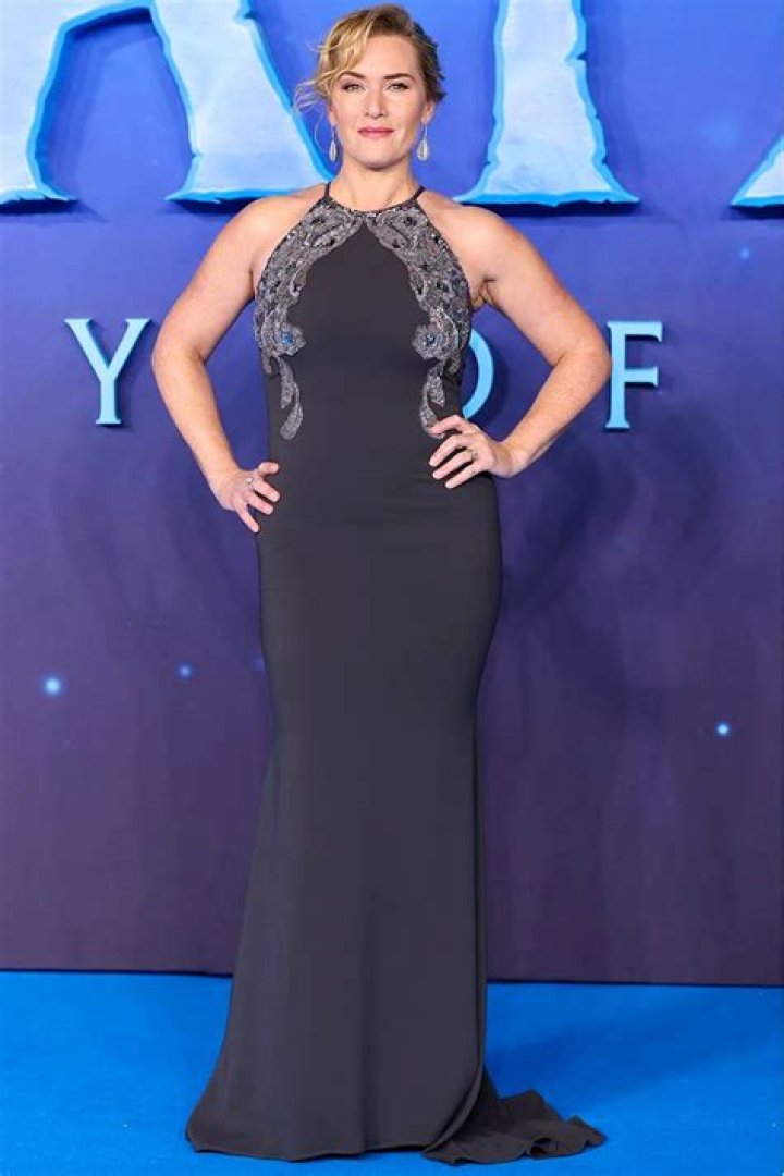 
Kate Winslet Dons Gown She Wore 7 Years Ago on the ‘Avatar: The Way of Water’ Red Carpet 