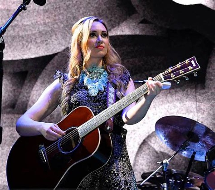 Katie Cole (Drummer) - Age, Birthday, Bio, Facts, Family, Net Worth, Height & More