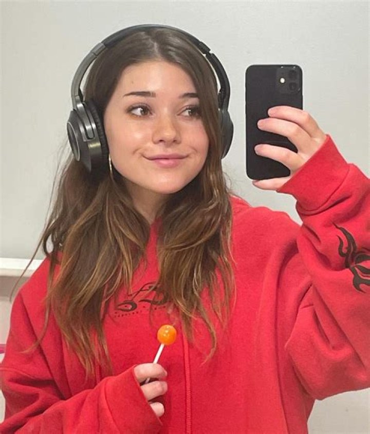 How tall is Katie Douglas