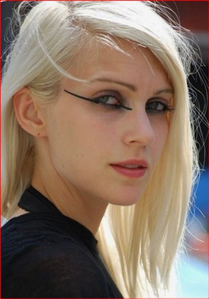 Katie Gallagher Biography, Age, Height, Husband, Net Worth, Family