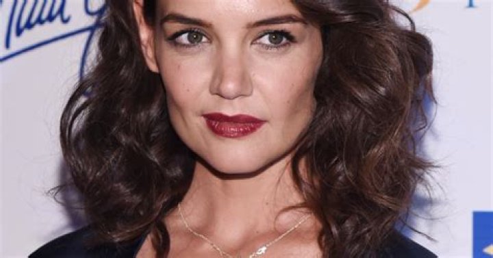 Katie Holmes Offers Statement About Scientology After Leah Remini’s Tell-All Interview