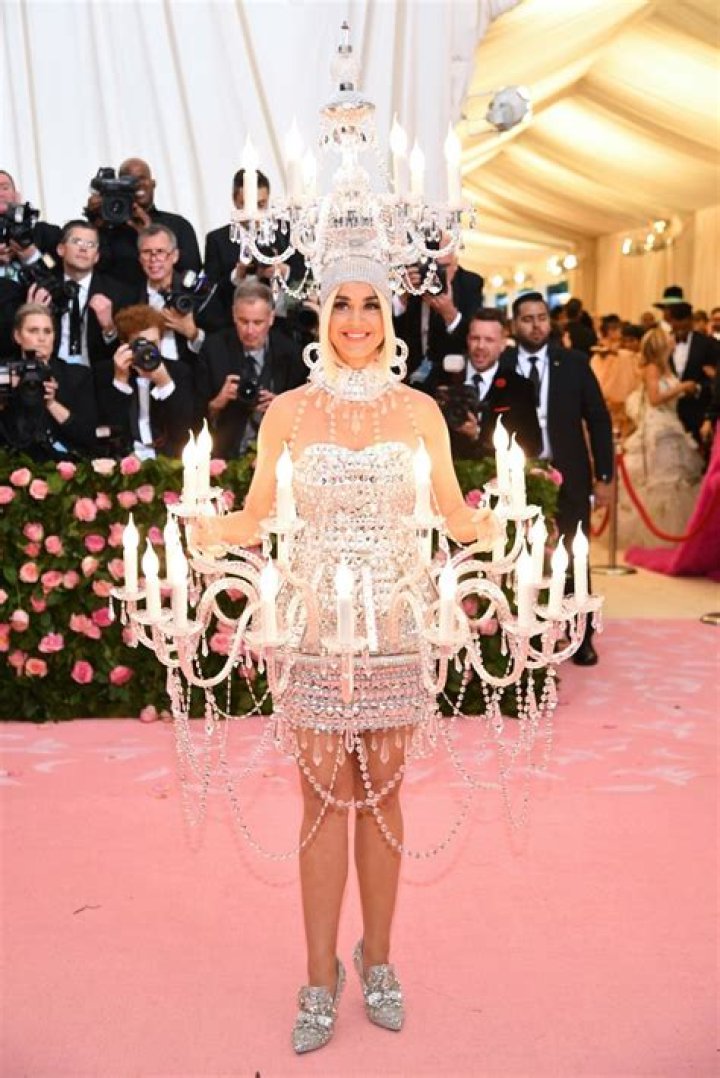 Do You Ever Feel … Like a Chandelier? Katy Perry Walks the 2019 Met Gala Red Carpet Without Fiancé Orlando Bloom
