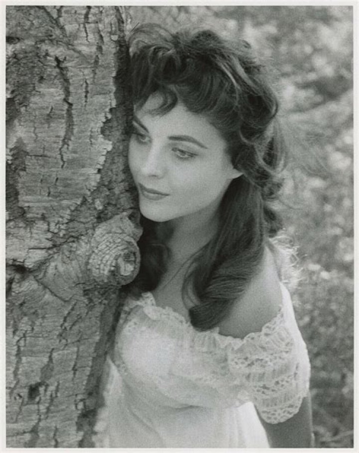 Kaye Elhardt Biography, Age, Height, Husband, Net Worth, Family