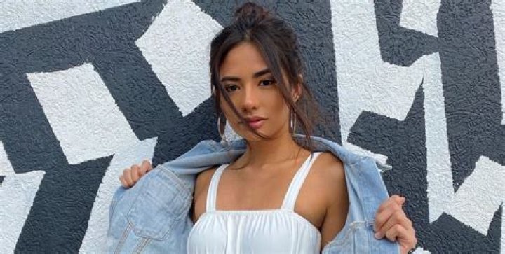 Kayla Kosuga (YouTube Star) - Age, Birthday, Bio, Facts, Family, Net Worth, Height & More