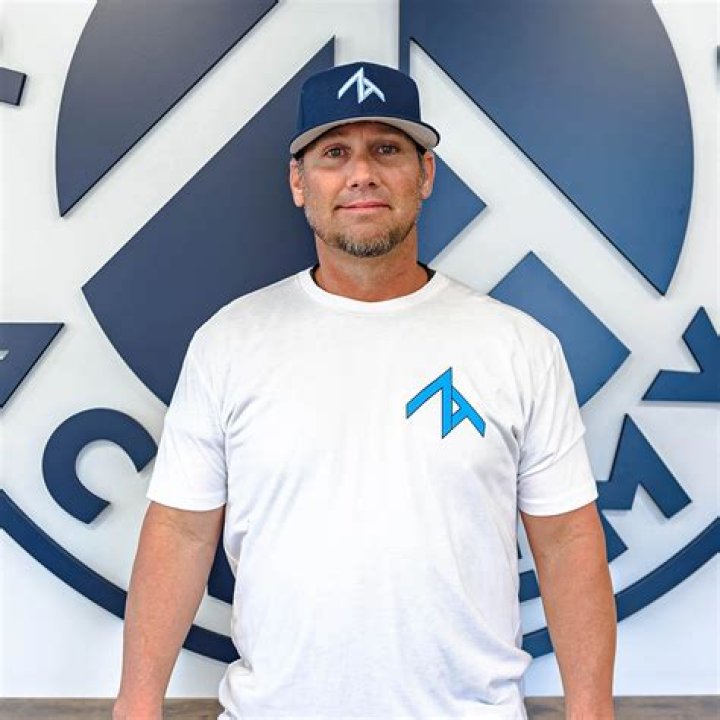 Keith Ginter Biography, Age, Height, Wife, Net Worth, Family