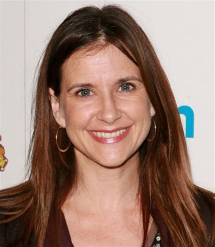 Kellie Martin (TV Actress) - Age, Birthday, Bio, Facts, Family, Net Worth, Height & More