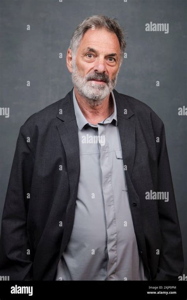 Ken Olin (TV Actor) - Age, Birthday, Bio, Facts, Family, Net Worth, Height & More