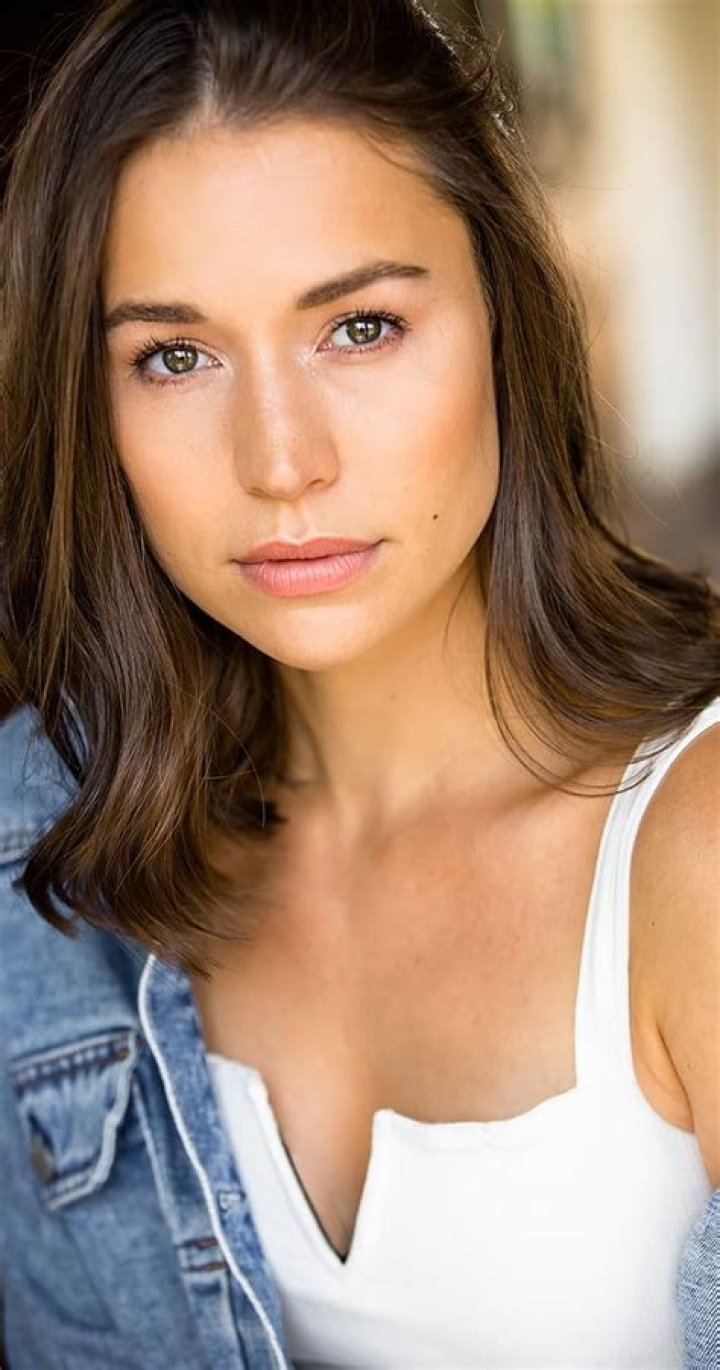 Wiki, Biography, Age, Height, Husband, Parents, Family, Net Worth & More