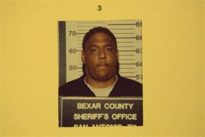 Kenneth Foster Biography, Age, Height, Wife, Net Worth, Family