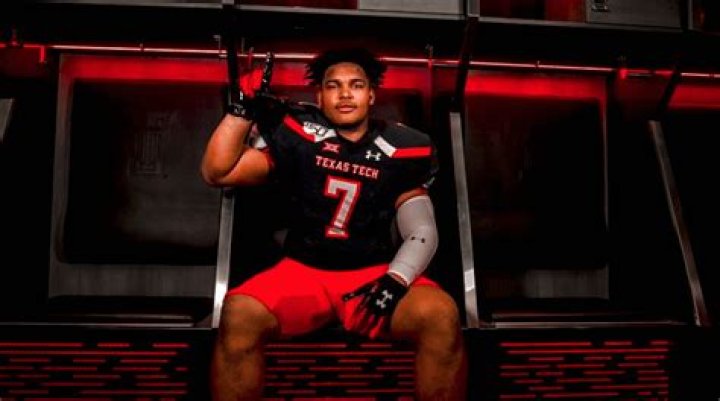 Kenyatta Wright Biography, Age, Height, Wife, Net Worth, Family