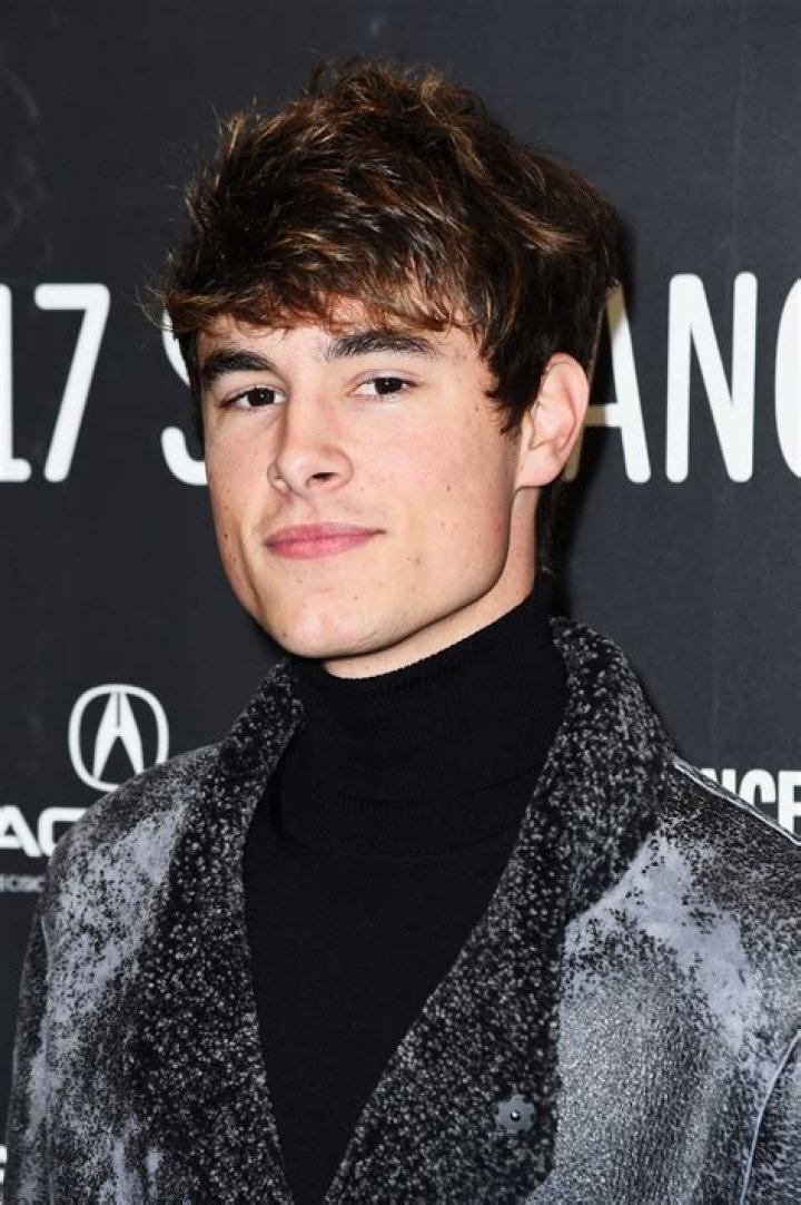 Kian Lawley Biography, Age, Height, Wife, Net Worth, Family
