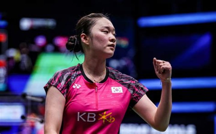 Kim Ga-eun Biography, Age, Height, Net Worth, Family