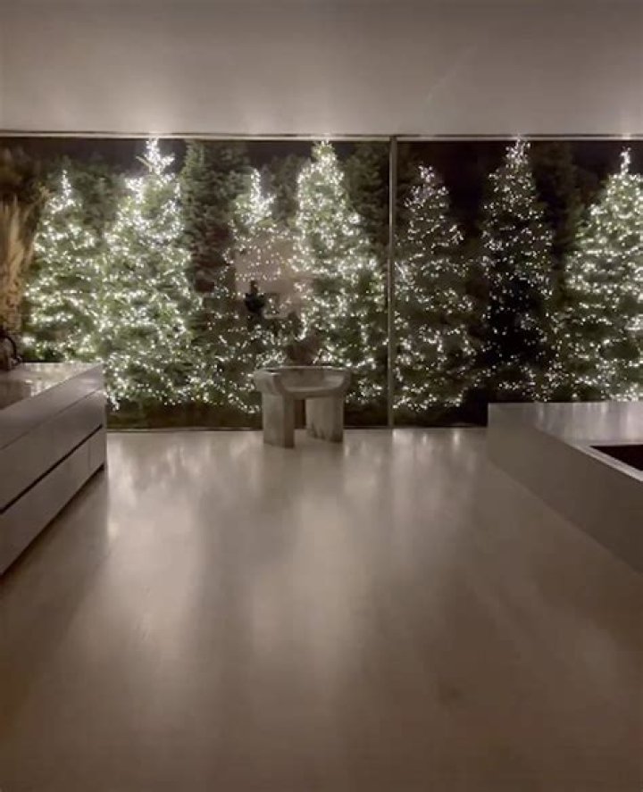
Kim Kardashian Shows Off ‘Magical’ Bathroom with 8 Glowing Christmas Trees 