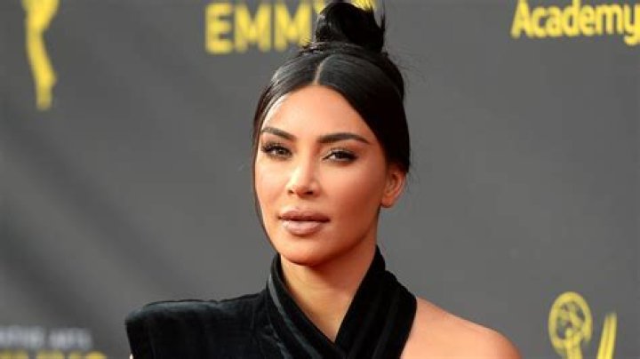 Kim Kardashian Stuns in New Unfiltered, Makeup-Free Photo: ‘Not Jet-Lagged’ 
