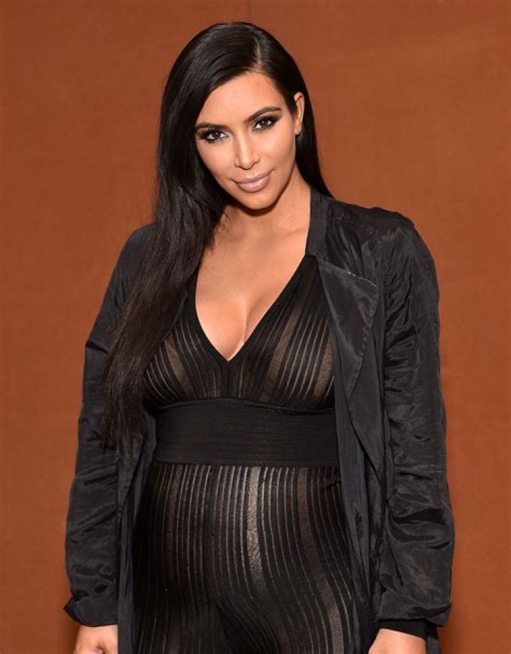 SHOCKERKim Kardashian Wants to Do a Nude Photo Shoot to Prove She’s Actually Pregnant (REPORT)