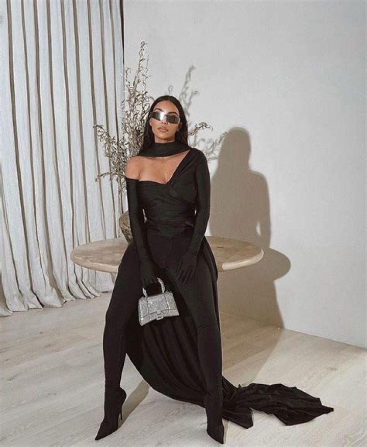 Superhero Chic! Kim Kardashian Flaunts a Custom Balenciaga Outfit With a Cape and Sparkly Handbag