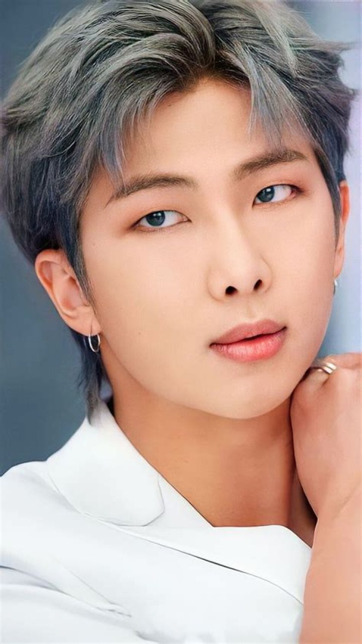 Kim Namjoon (Rapper) - Age, Birthday, Bio, Facts, Family, Net Worth, Height & More
