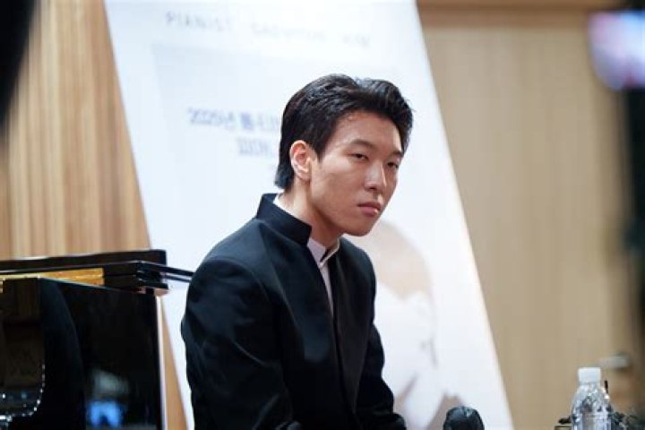 Kim Se-hyun Biography, Age, Height, Husband, Net Worth, Family