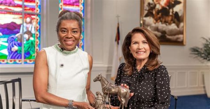 Kim Sears Height, Weight, Net Worth, Age, Birthday, Wikipedia, Who, Nationality, Biography