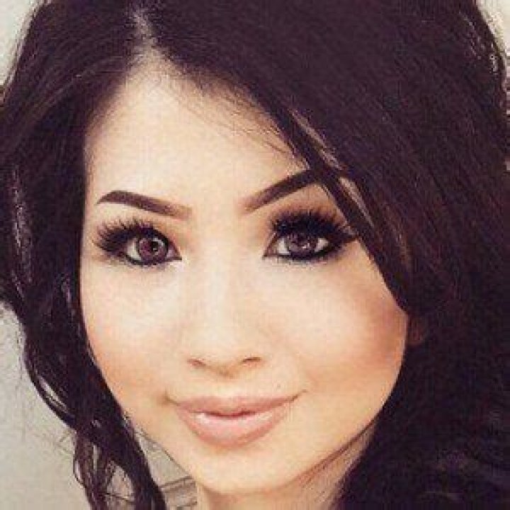 Kimberlyx3you (Instagram Star) - Age, Birthday, Bio, Facts, Family, Net Worth, Height & More