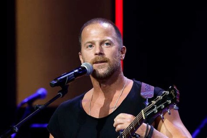 Kip Moore (Country Singer) - Age, Birthday, Bio, Facts, Family, Net Worth, Height & More