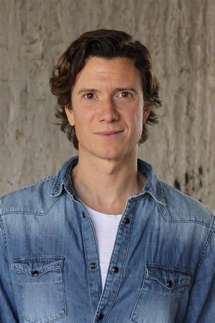 Kirk Barker Biography, Age, Height, Wife, Net Worth, Family