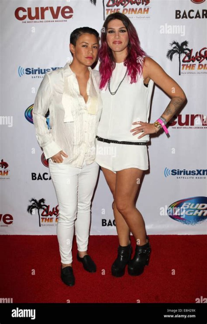 Kiyomi Valentine (Rock Singer) - Age, Birthday, Bio, Facts, Family, Net Worth, Height & More